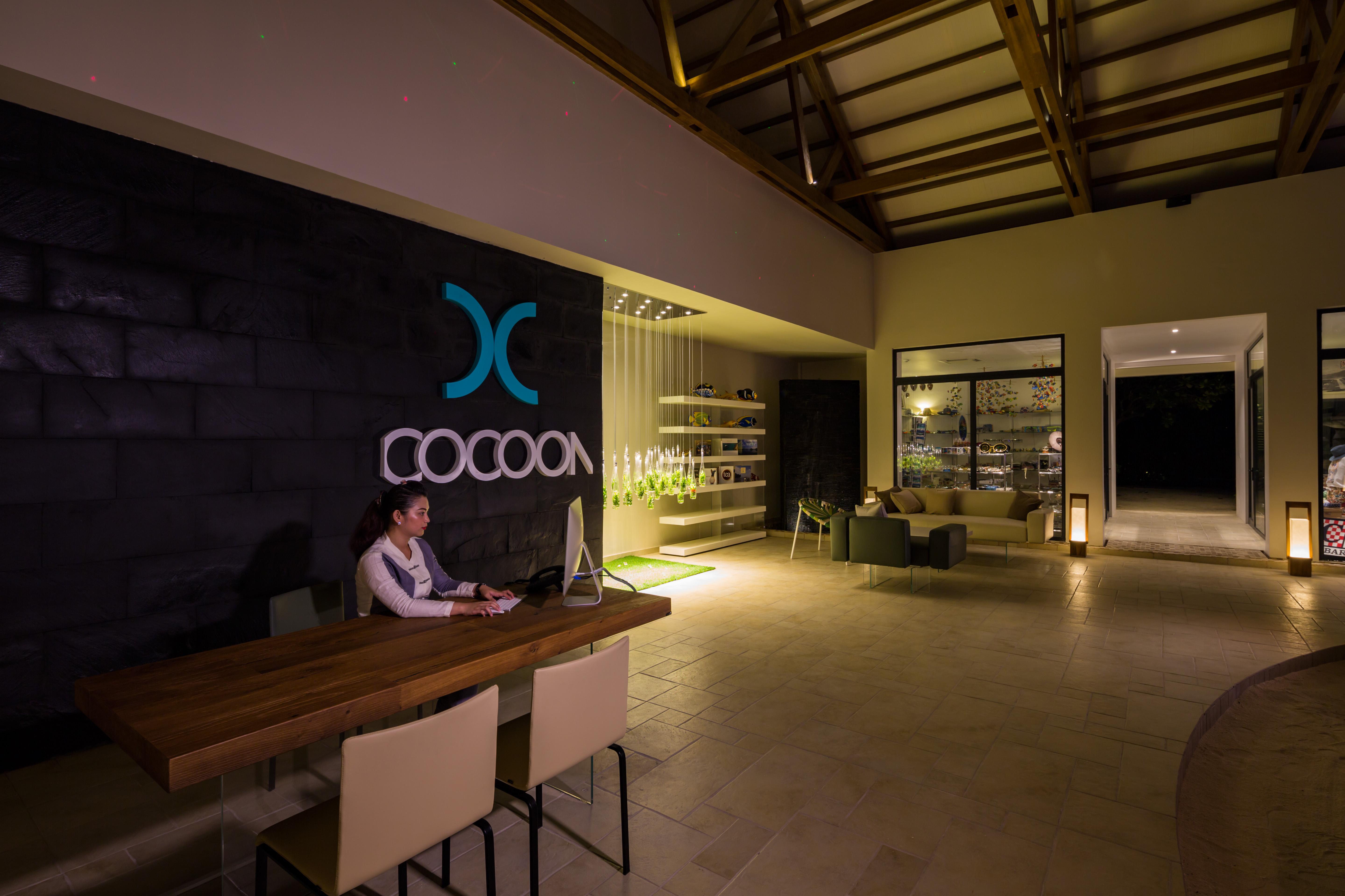 Cocoon Maldives Hotel Kurendhoo Exterior foto