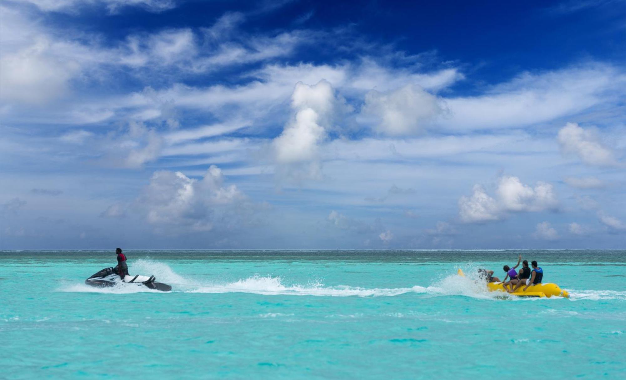 Cocoon Maldives Hotel Kurendhoo Exterior foto