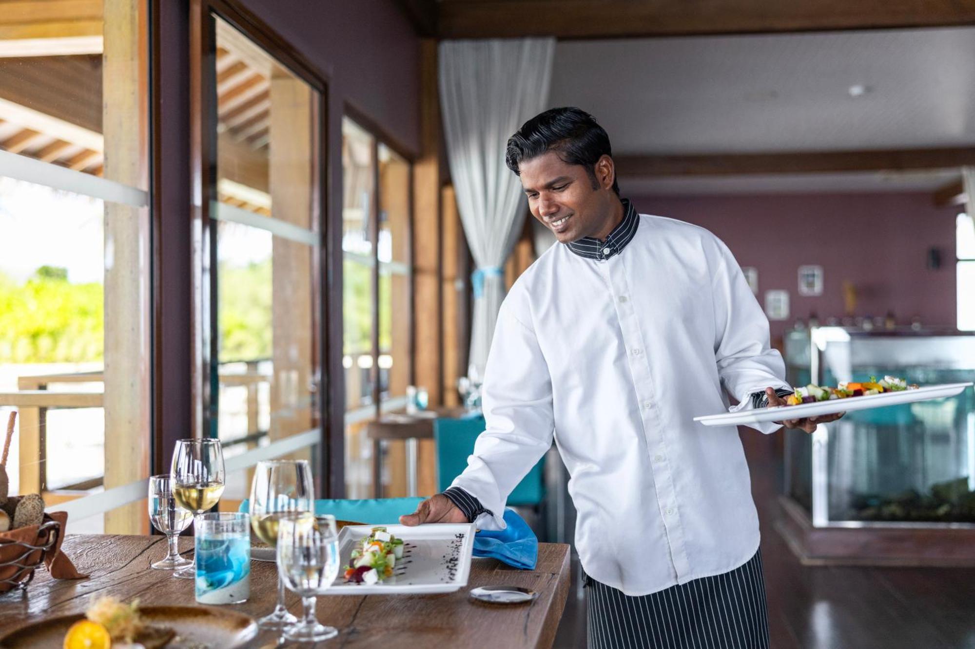 Cocoon Maldives Hotel Kurendhoo Exterior foto