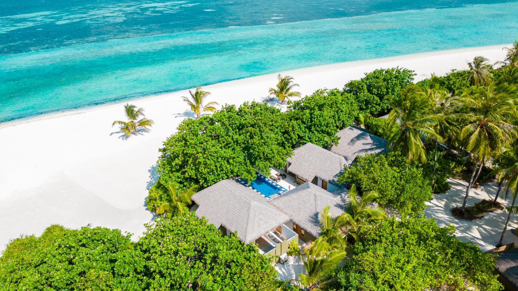 Cocoon Maldives Hotel Kurendhoo Exterior foto