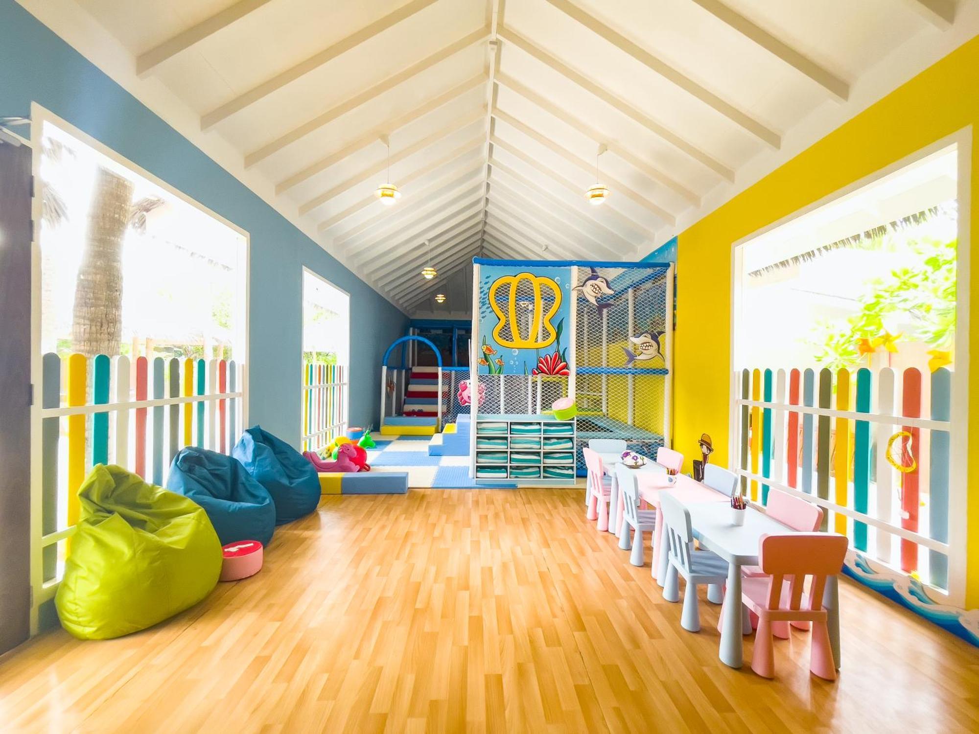 Cocoon Maldives Hotel Kurendhoo Exterior foto